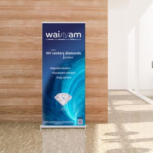 Un kakemono installé dans un couloir
